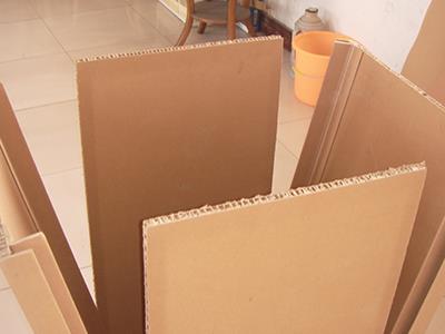青岛蜂窝纸箱的制造和使用方法
