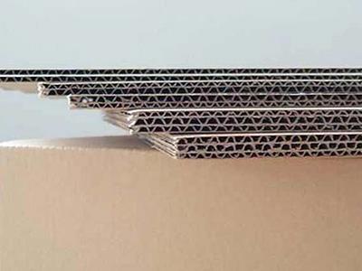 青岛蜂窝纸板与瓦楞纸板的区别比照